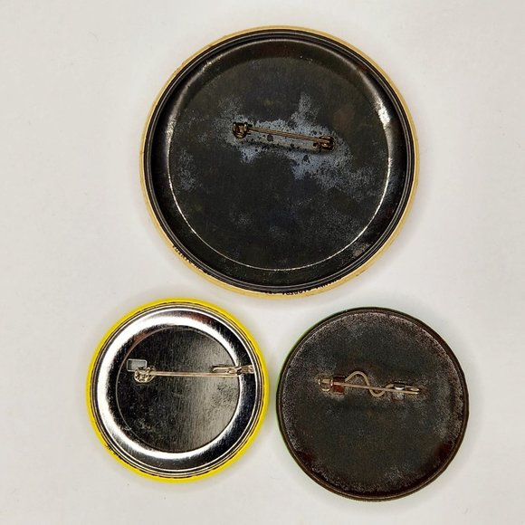 The Flintstones Vintage Button Pin Lot - Picture 3 of 3